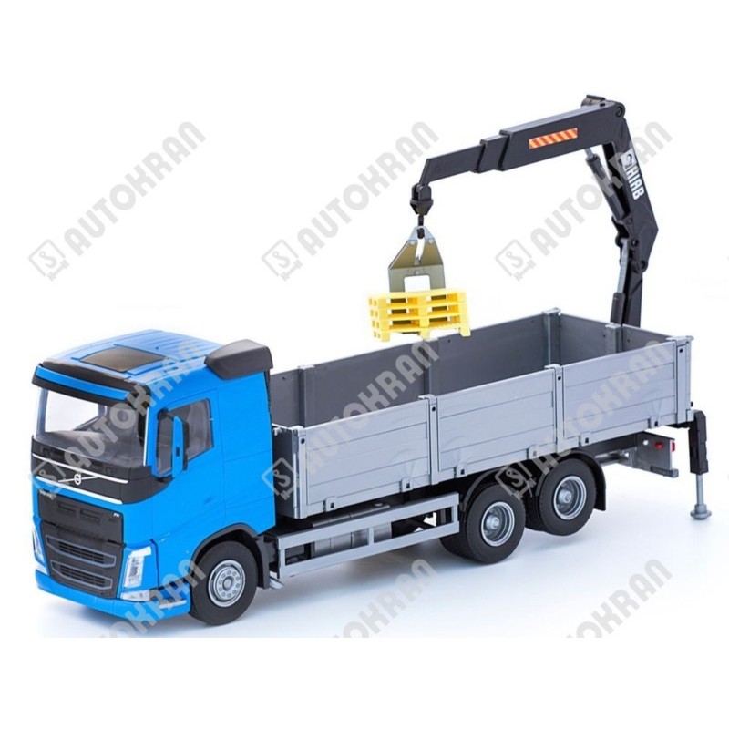 Model samochodu Volvo FH  ciężarówka skrzynia z żurawiem tylnym  (niebieska kabina)